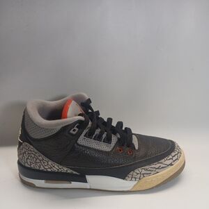 Nike Air Jordan Black and Grey Retro Elephant Print Youth Size Sneaker